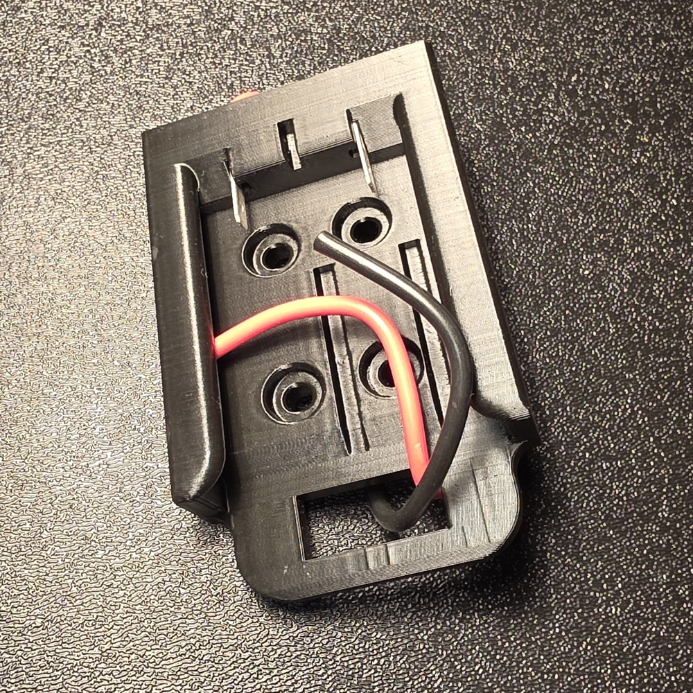 "Craft Red" 20 volt li-ion battery Adapter.   Requires "Craft Red" 20v Battery